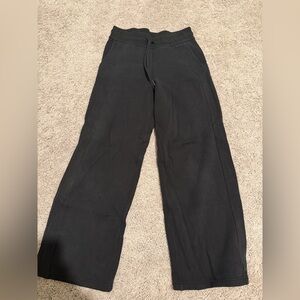Lululemon scuba mid- rise wide- leg pant